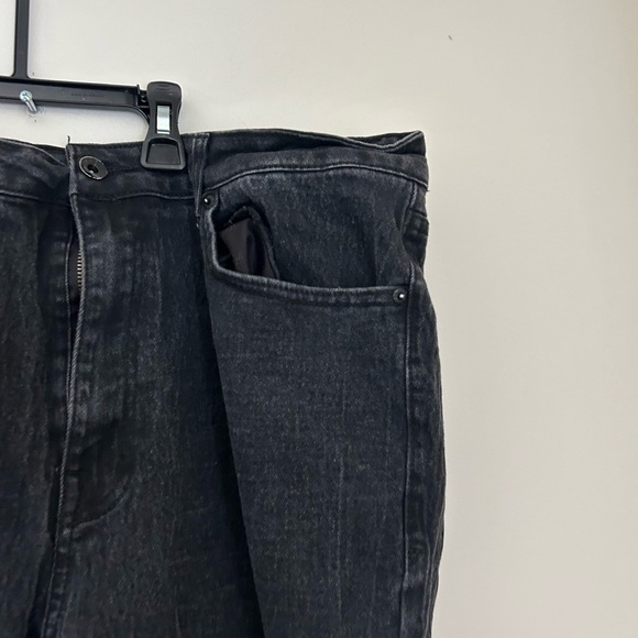 Men's Black Jeans - Picture 2 of 8